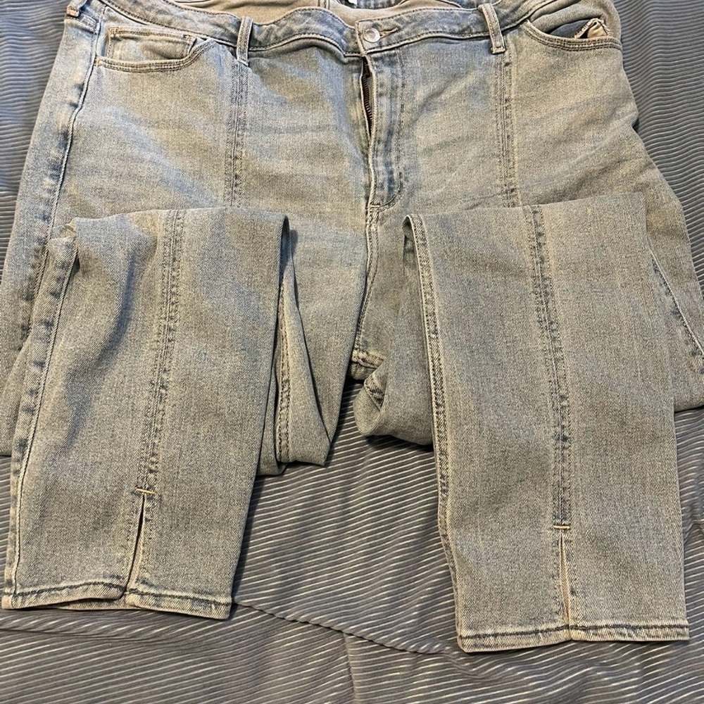 Hollister Women's Light Gray Straight Leg Jeans